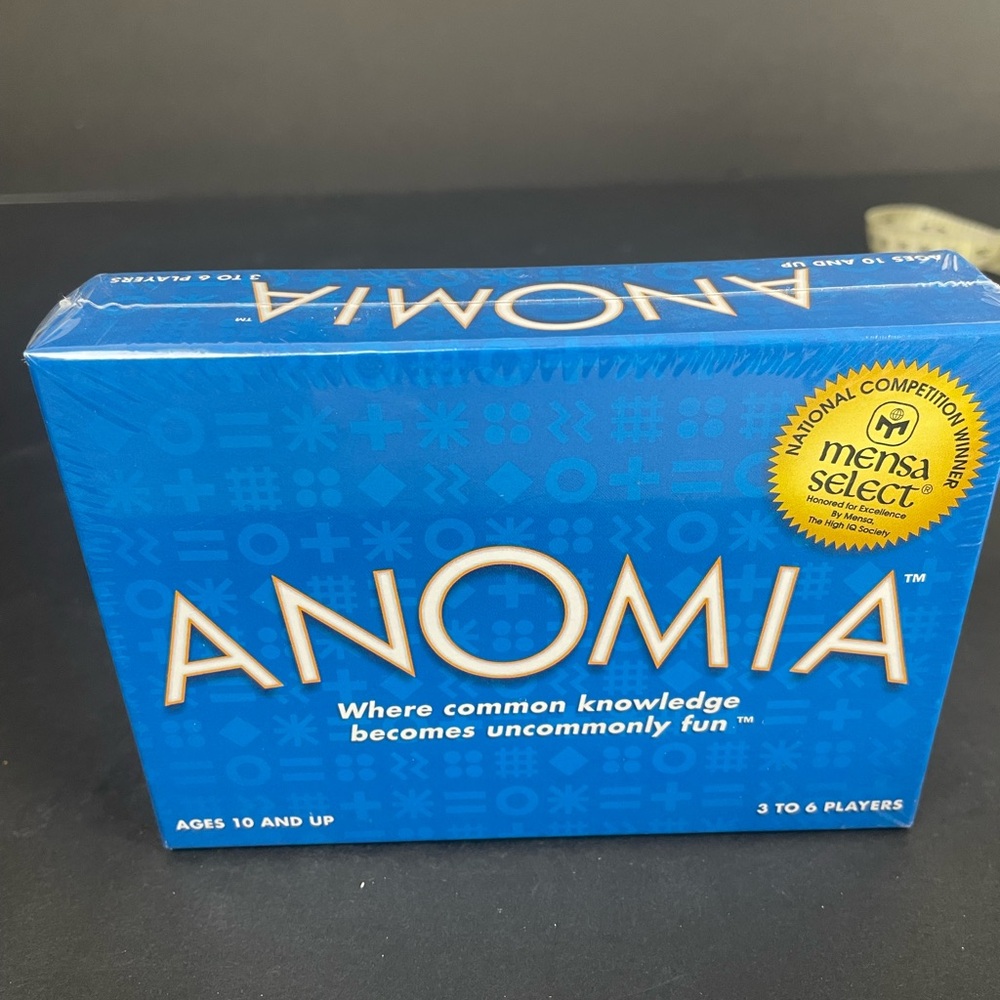 Nomi Anomia Game in Blue Packaging